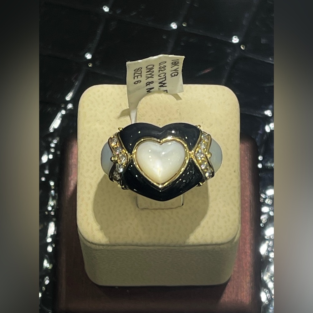 Stunning Onyx, Mother Of Pearl And Diamond Heart Ring In 18k